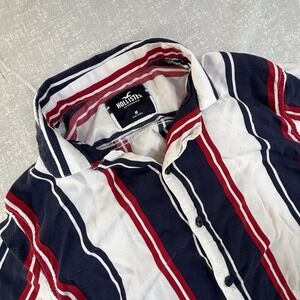 Hollister Men's Button Up Casual Vertical Stripe Red White Blue Short Sleeve M